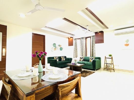 BluO Modern 2BHK- Green Park Market & Hauz Khas