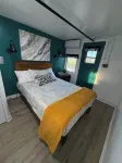 Caboose on a quiet country road with WiFi, AC