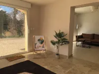 Holiday rent in a provencal house. Capacity: 2/4 people