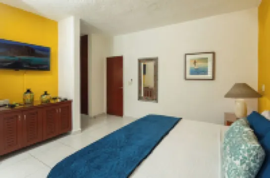 Luxury House 25 for 6-7 p, with Pool Cancun!