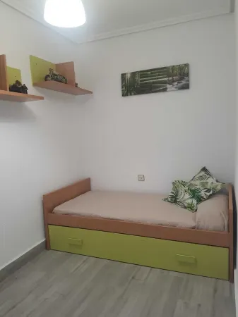 Apartamento muy Amplio, Nuevo, Luminoso y Acogedor. Ideal Para Familias Отели в г. Касар-де-Касерес