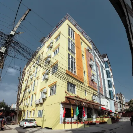 Kusum Airport Hotel