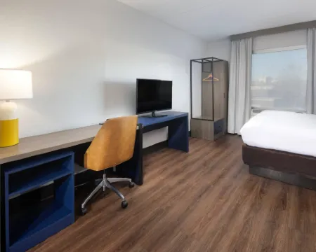 Comfort Suites Outlet Center Hotels in Buncombe County