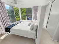 Westmere Wonder l Gorgeous 3 Bed Home inc. View