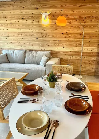 Le Petit NAÏGA - T2 cabin MONTGENEVRE Отели рядом с достопримечательностью «Montgenevre Ski Resort»