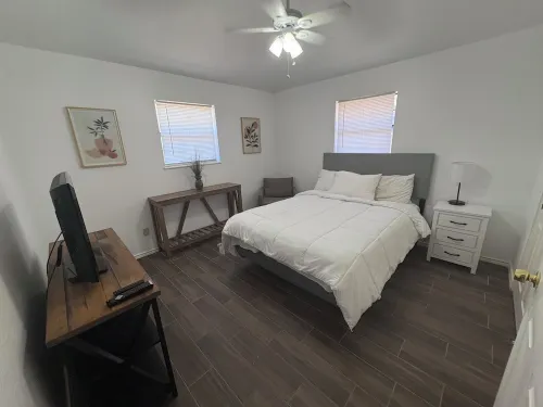 Quaint & Cozy 3BR - pets welcome!