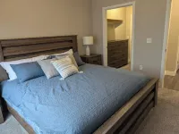 Luxury 2 bedroom 2 bathroom flat in Alliance, Ne
