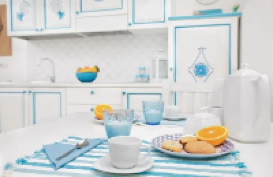 Studio apartment 100 mt from Rena Bianca beach, S.Teresa Gallura