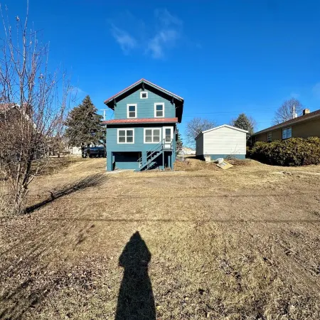 4BR Retreat in Waukon • Group Friendly