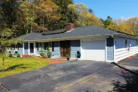 New Listing!  Spacious 3+ br 3 ba with Game/movie Rm Lake nearby