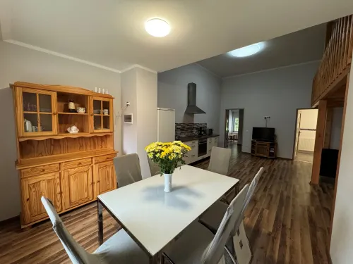 호텔 펜지온 린덴호프 노이첼레