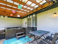 Hot Tub, Gameroom,17 min to Dickies Arena, FirePit!!!!! Hotels in Burleson