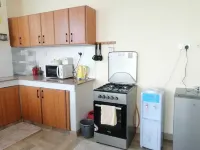 Cozy and Fully furnished apartment, with stunning views of the lakeside.