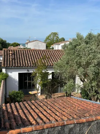 Charming 2-bedroom house in La Flotte-en-Ré, near beach and port