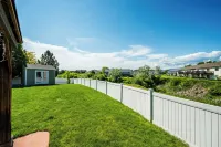 3-bedroom house in amazing Sheridan with WiFi, AC