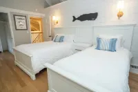 All-New Coastal Luxury Near CBI & Beaches, Dog-Friendly
