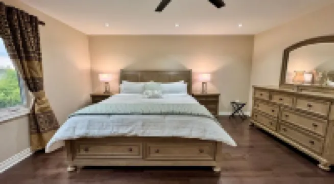 Massive Luxury Retreat w/Gym, Sauna & Games & More