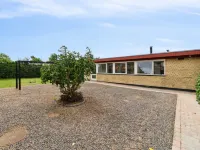 "Simon" - 1km from the sea Hotels in Ronne