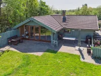 "Eyer" - 20m from the Sea