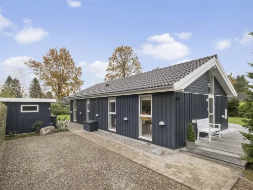 "Enken" - 750m from the sea - 4-stjärniga