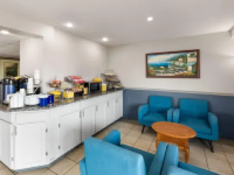 Days Inn by Wyndham Mountain Home Hotels in Baxter County
