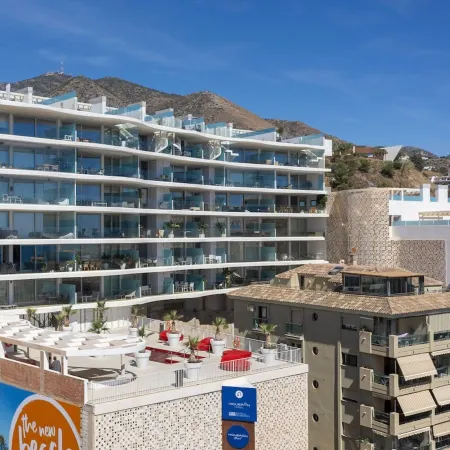 Stunning Seafront Apartment in Carvajal Beach