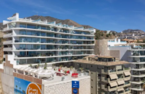 Stunning Seafront Apartment in Carvajal Beach