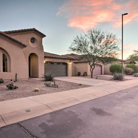 Pool & Game Room: Home in Goodyear Near Golfing