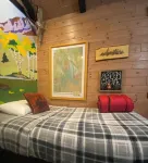 Moonlight Cottage “Hoot”, Sleeps 5