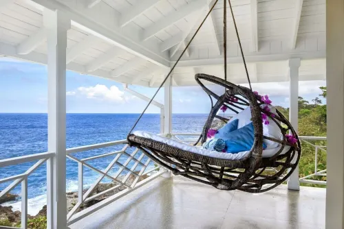 Seaside Jamaican Villa - 5 Bedrooms