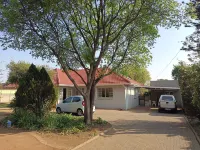 JM TOURS & SAFARIS GUEST House