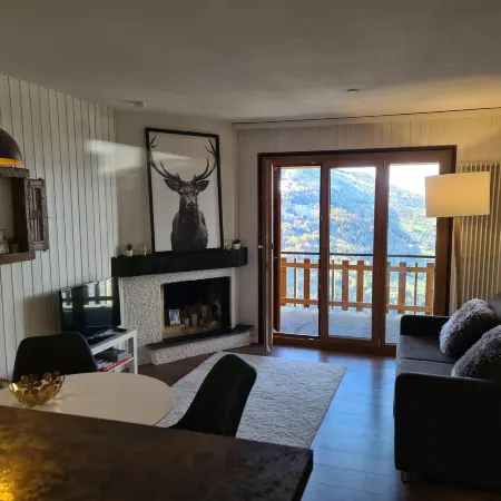 Flat in Veysonnaz near Ski Lift & Valley Views