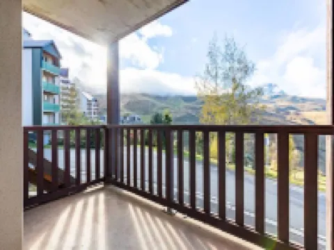 2 Rooms for 6 People