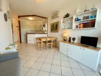 Bright apartment with shared pool - 3-Star