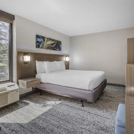 SureStay Plus Hotel by Best Western Chicago Lombard