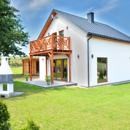 Comfortable Holiday Home, Sauna Hot Tub Included