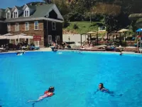 Peaceful & Beautiful Idaho Log Lodge w/ Activities - Wi-Fi