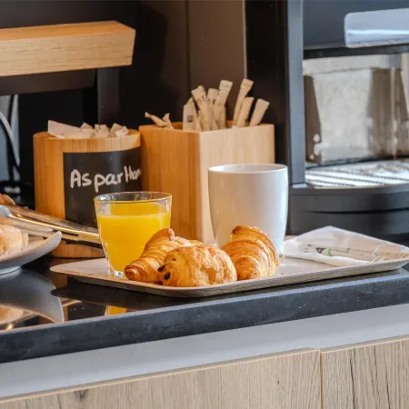 Kyriad Prestige Montpellier Ouest - Croix d'Argent