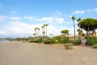 Spectacular apartment with direct access to the beach. Venalmar T Hotel a Atalaya Isdabe