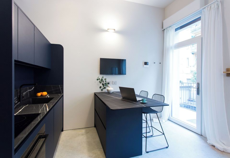 나이틀리 밀라노 데르가노 현대적인 라운지