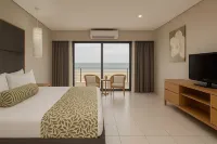 Ela Beach Hotel & Apartments