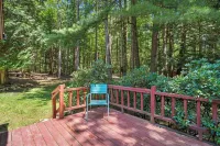 Northwoods Ln Cottage in Clear Creek by Tranquility Retreats