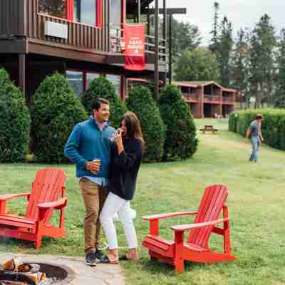 High Peaks Resort Hotel Exterior