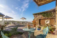 Kennedys Beach Villa - Villas