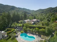 Carlotta - Pool