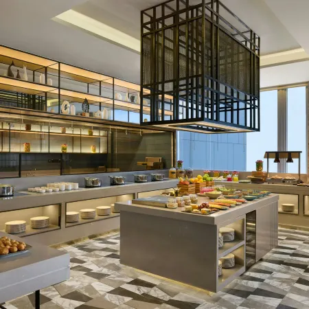 Fairfield by Marriott Mumbai Andheri West Отели рядом с достопримечательностью «Пляж Акса»