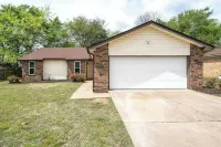 The Haven-Cute 3BR in Town Hotels near St. Scholastica Monastery