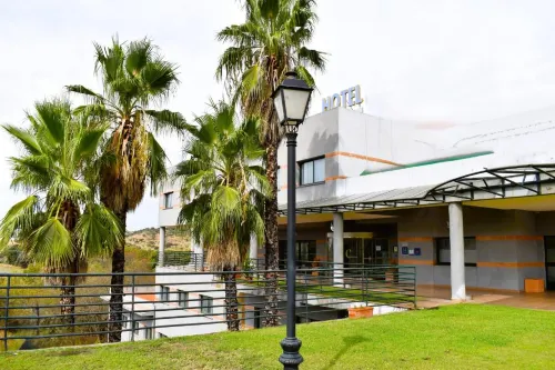 Hospedium Hotel Doña Mafalda de Castilla - Parkplatz