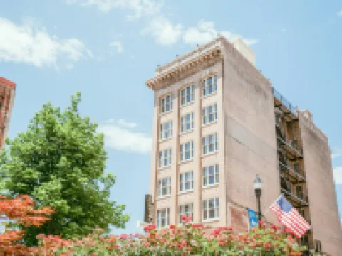 โรงแรม ดิ เอสไควร์ ดาวน์ทาวน์ แกสโตเนีย, แอน แอสเซนด์ คอลเลกชัน โฮเทล โรงแรมในแกสโตเนีย