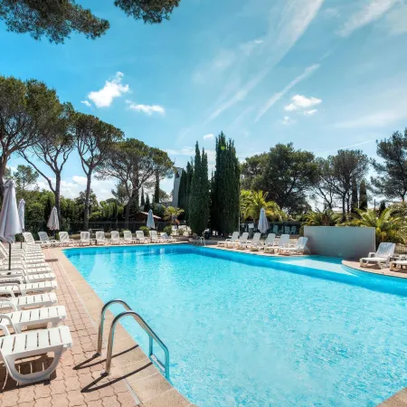 Zenitude Hôtel-Résidences Frejus la Tour de Mare